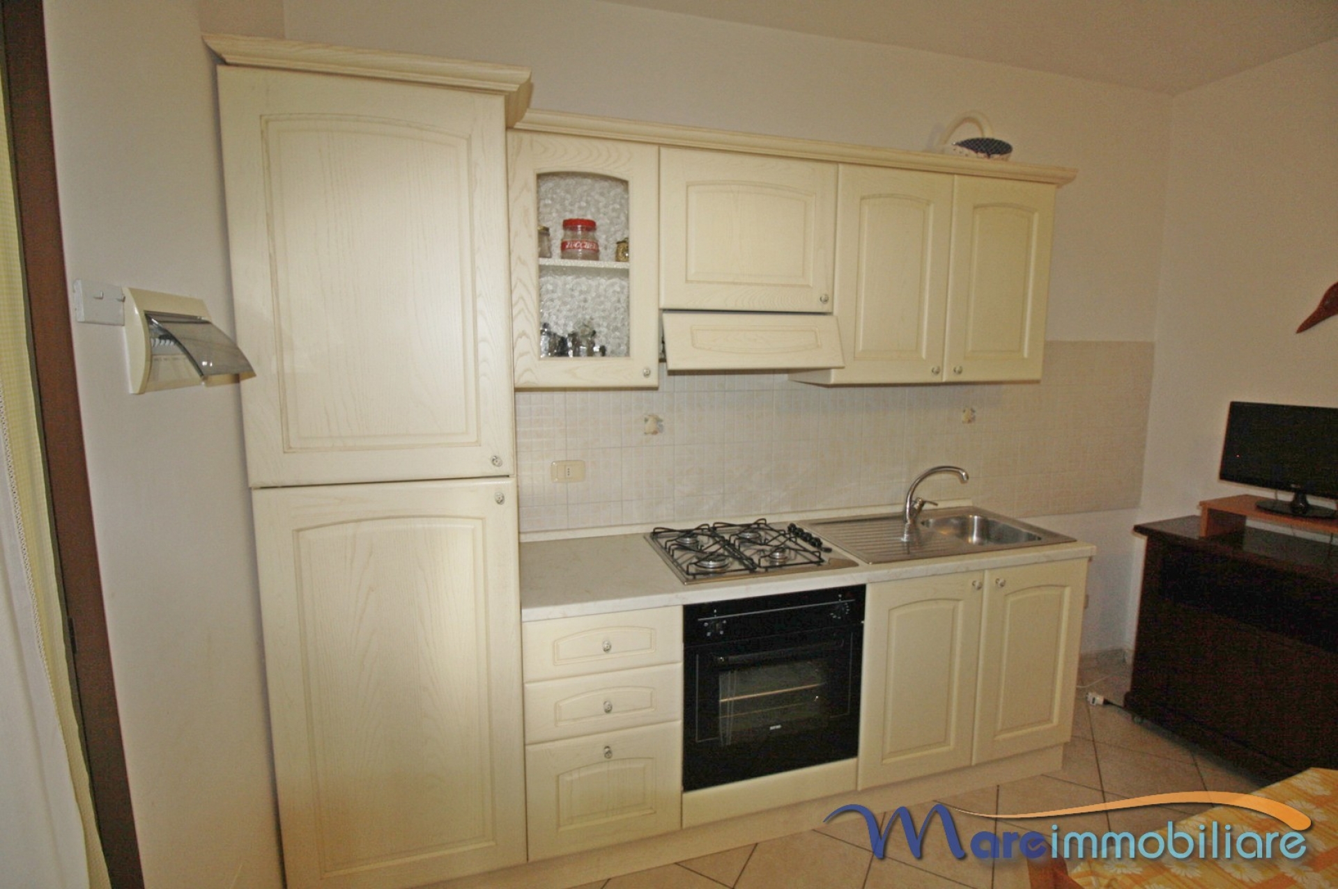 trilocale con due camere zona centrale