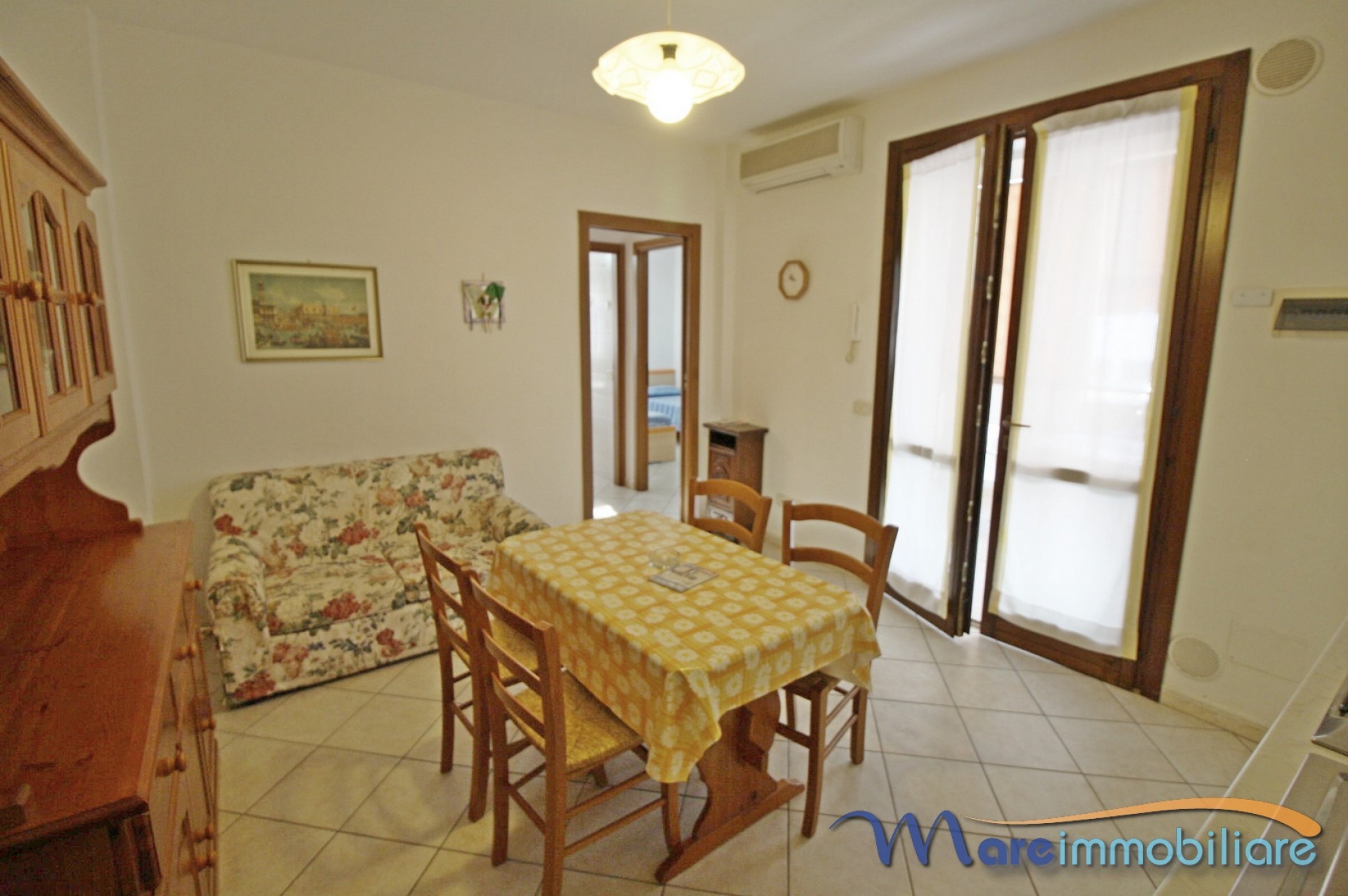 trilocale con due camere zona centrale