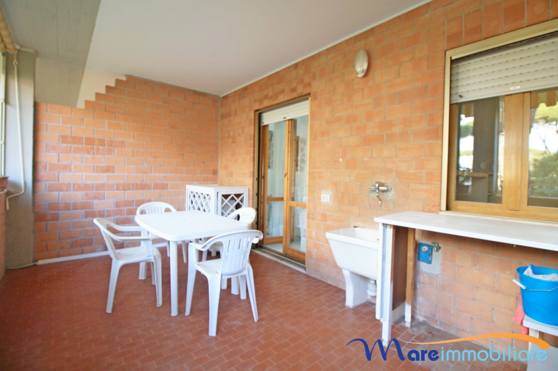 Zona Tombolo trilocale con veranda spaziosa