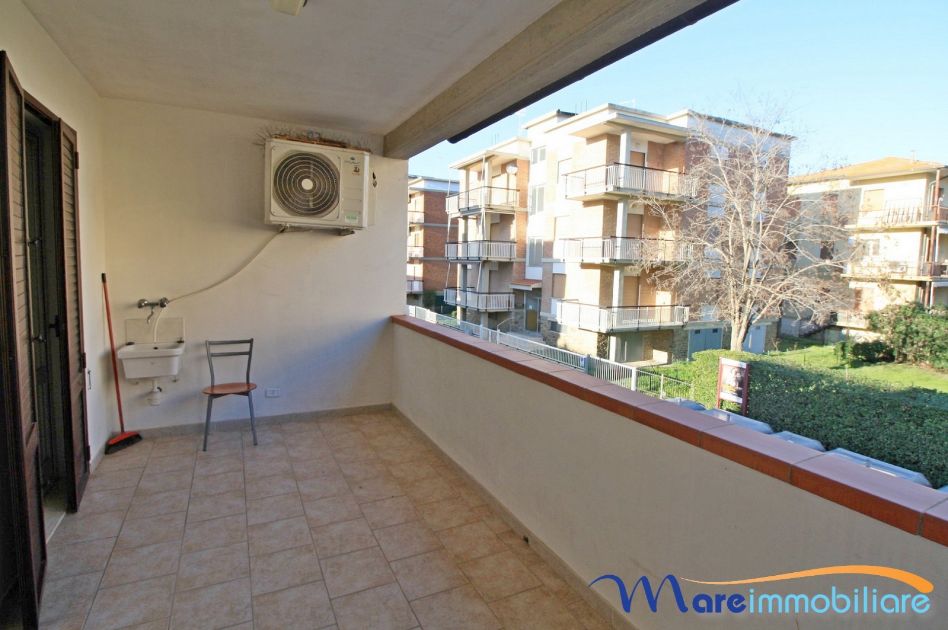 Trilocale zona centrale doppia veranda