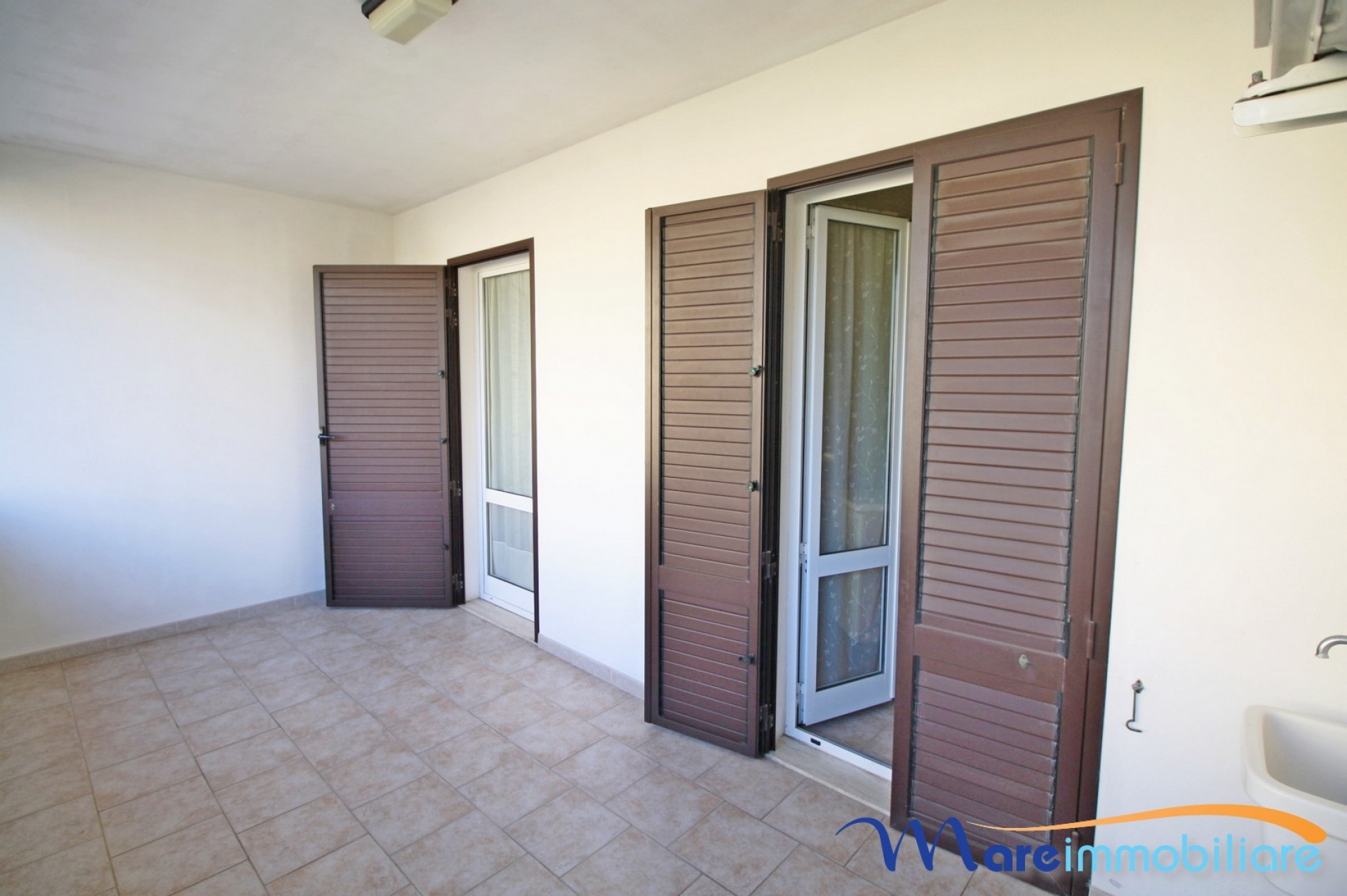 Trilocale zona centrale doppia veranda