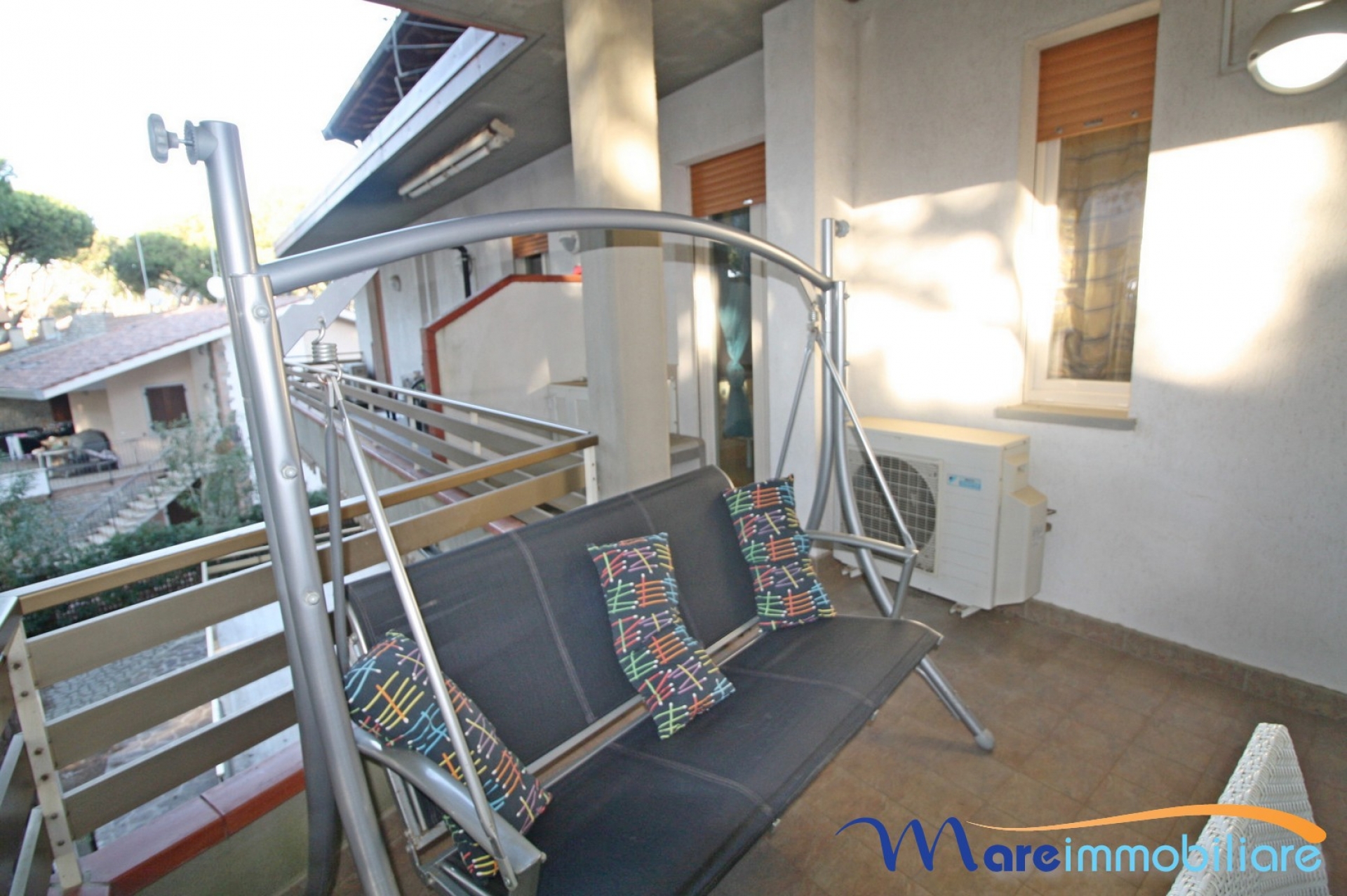 Bilocale zona Rosmarina con posto auto privato