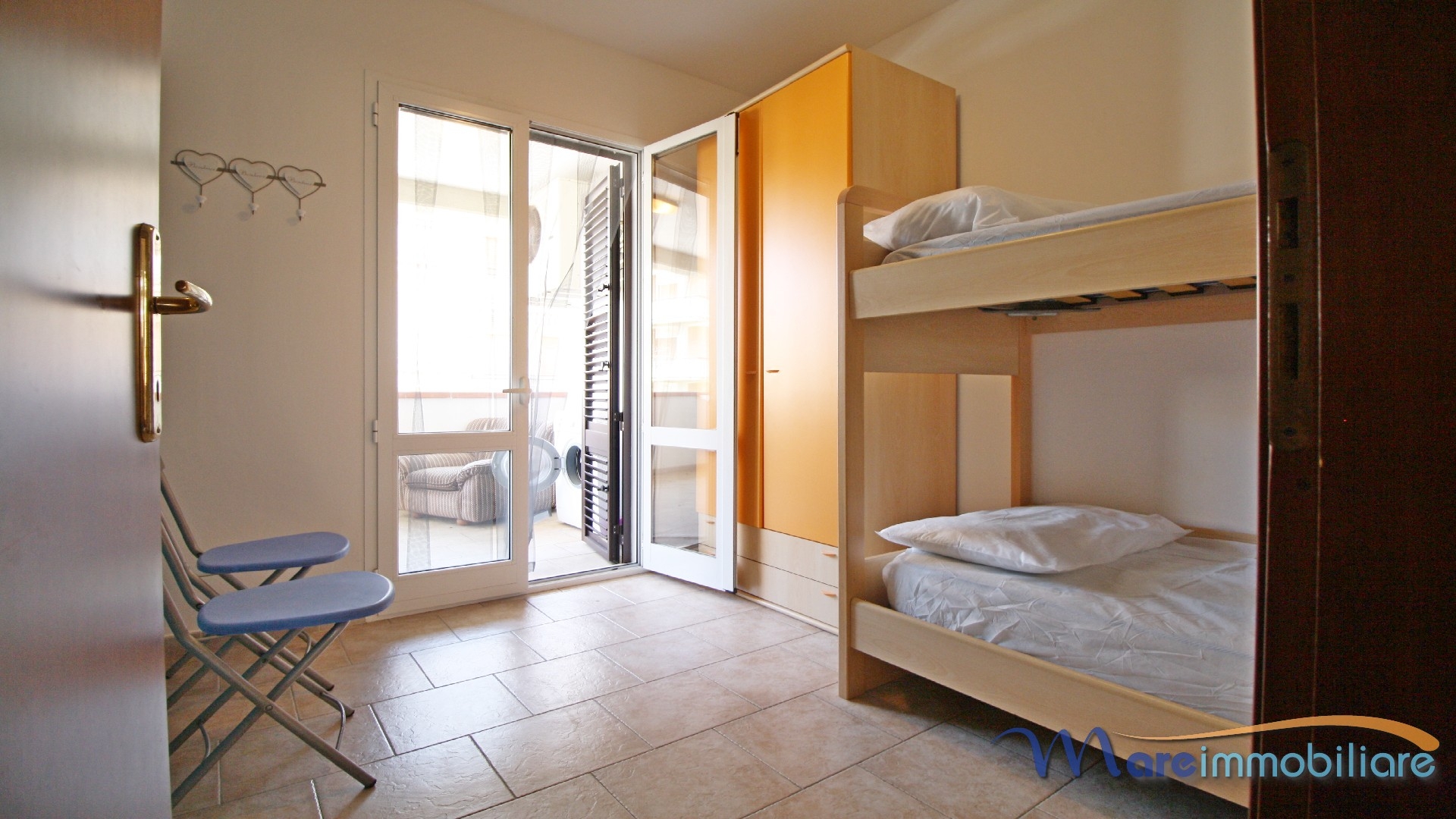 Trilocale doppia veranda primo piano