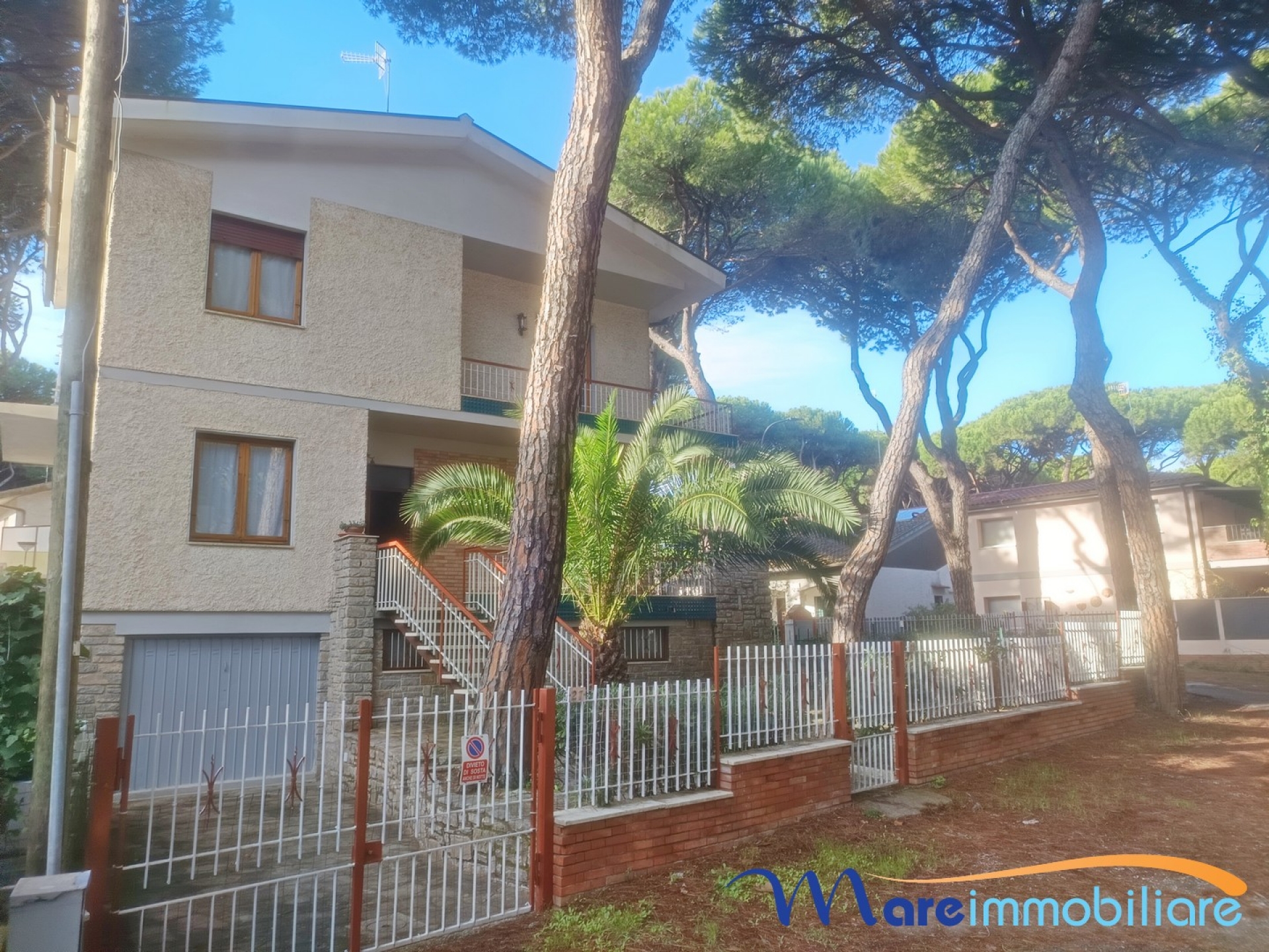 A 400m dal mare: villetta indipendente con giardino e posto auto