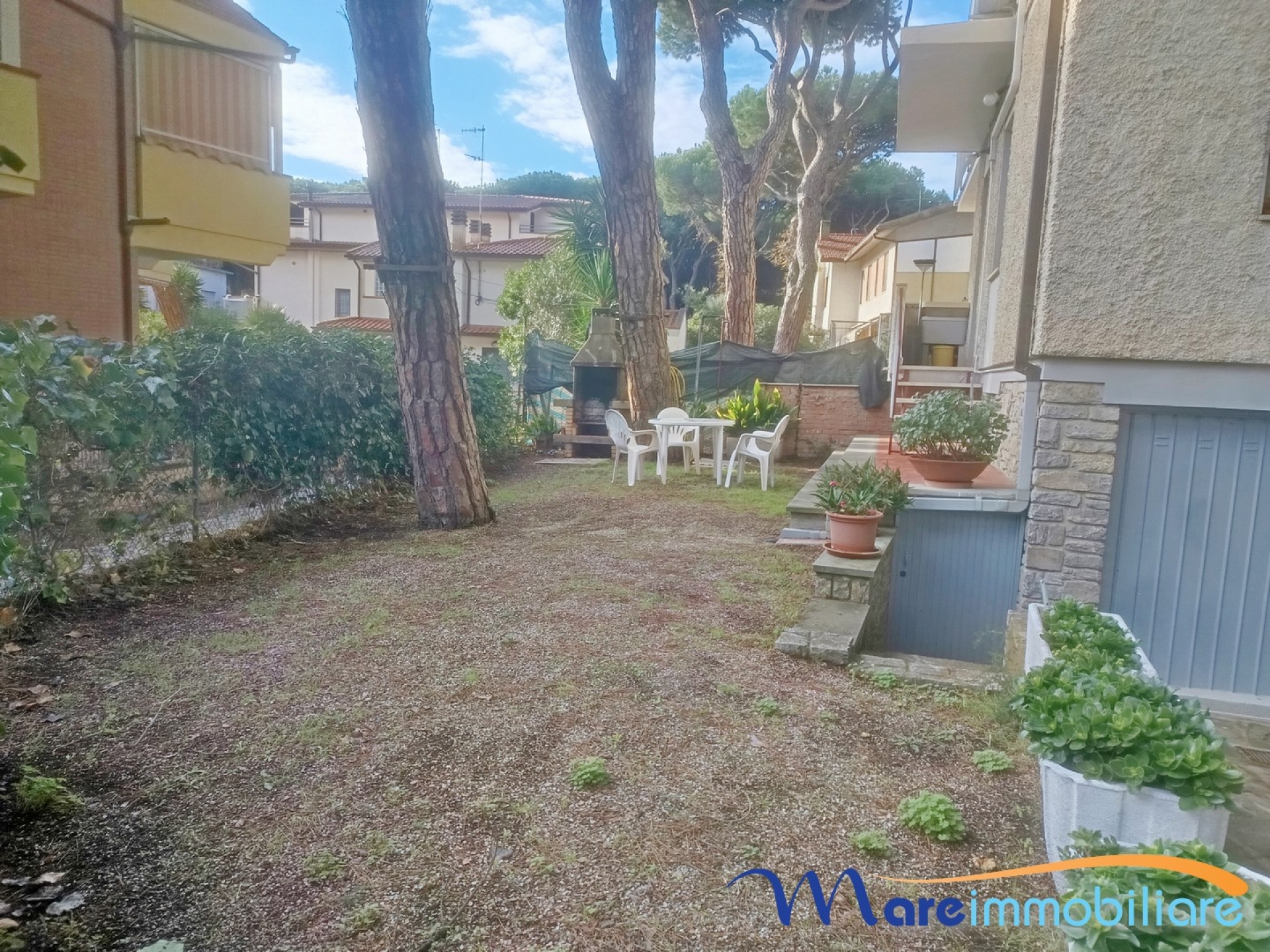 A 400m dal mare: villetta indipendente con giardino e posto auto