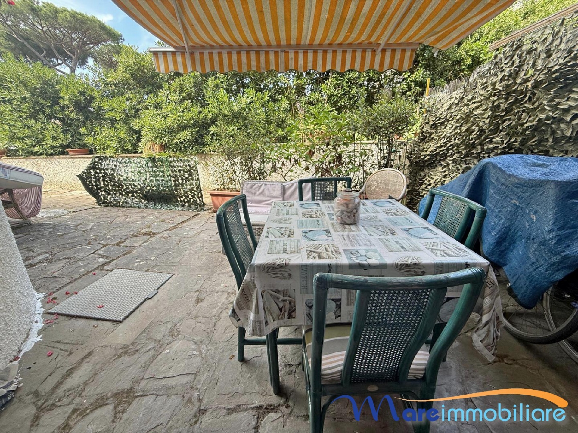 Appartamento condonato con 3 camere e 2 bagni