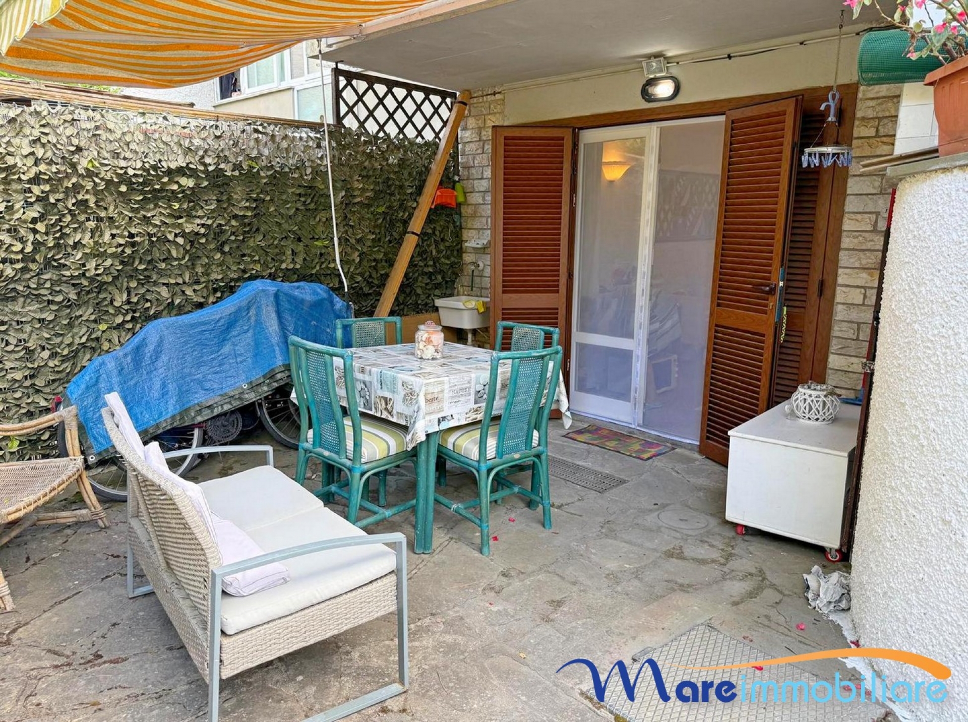 Appartamento condonato con 3 camere e 2 bagni